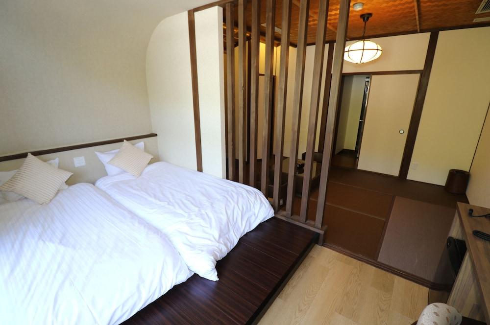Отель Wakayama Kada Onsen Kada Kaigetsu Экстерьер фото