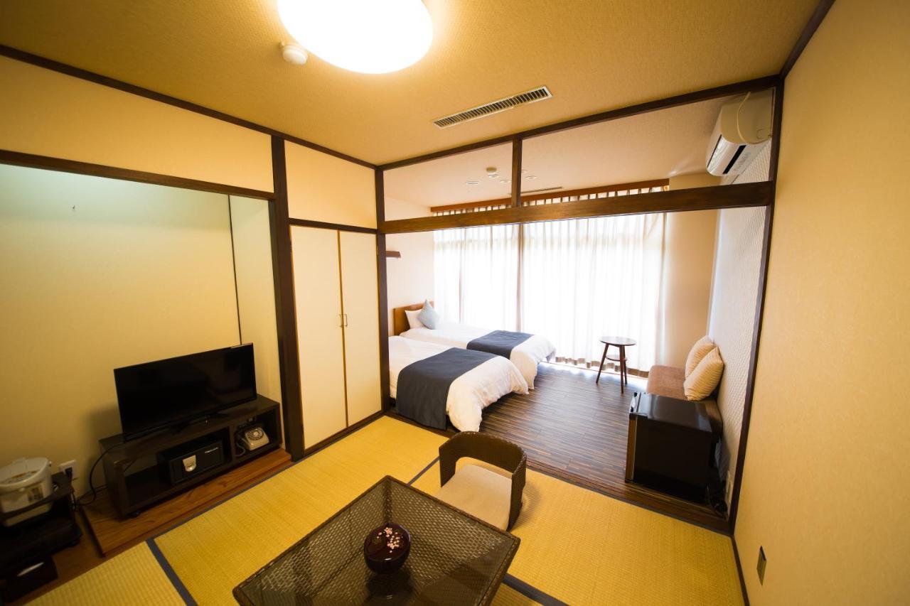 Отель Wakayama Kada Onsen Kada Kaigetsu Экстерьер фото