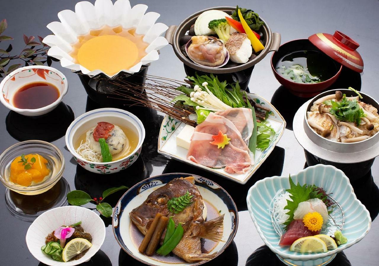 Отель Wakayama Kada Onsen Kada Kaigetsu Экстерьер фото